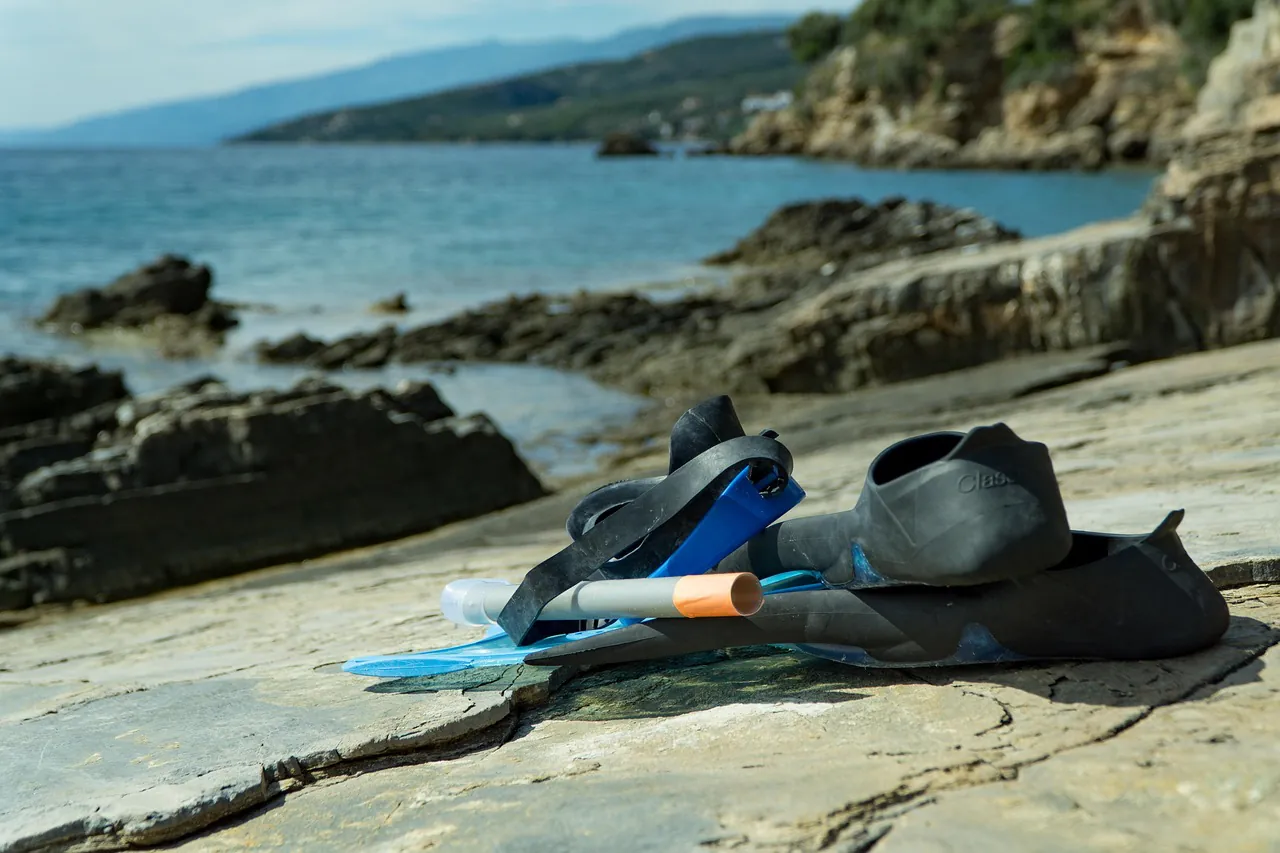 beach, cliffs, depth of field, flippers, nature, ocean, seaside, snorkel, snorkeling gear