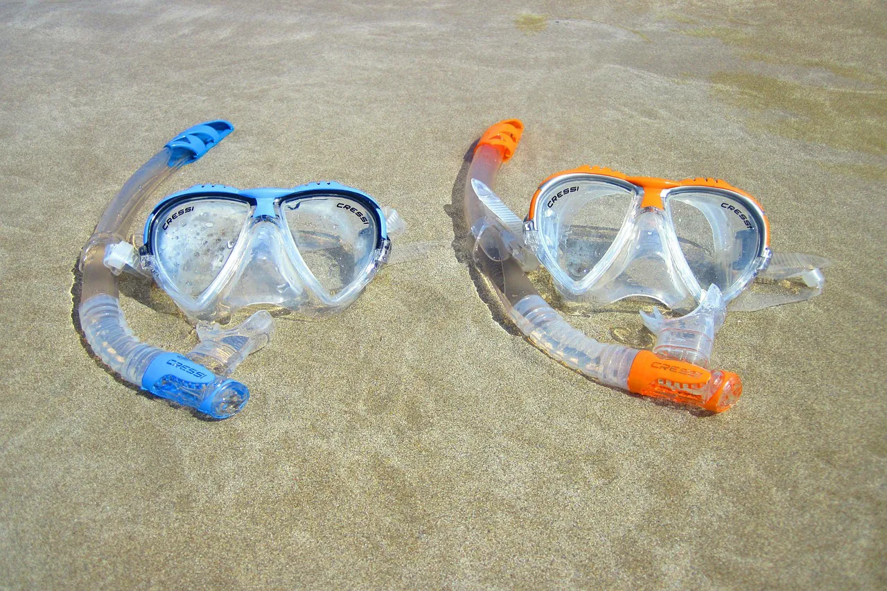 beach, diving, equipment, fun, nature, goggles, mask, object, plastic, rubber, scuba, snorkel, snorkeling, sport, summer, water